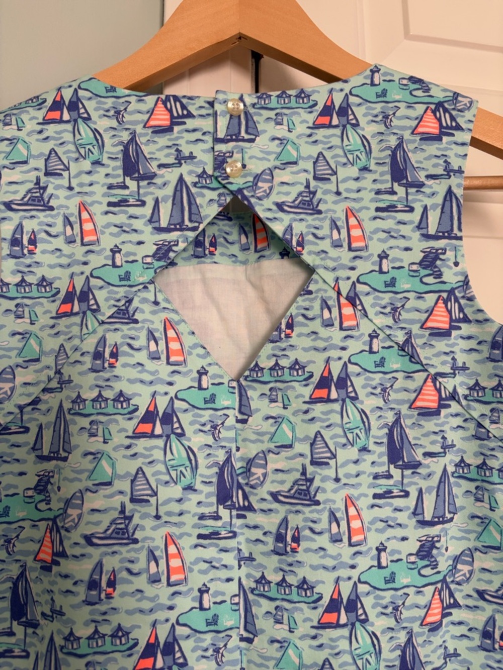 NWOT Vineyard Vines Crystal Blue Sailboat Print diamond back dress Girls 12 - Picture 4 of 4